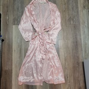 Vintage Victorias Secret Gold Label Robe Petite 47in L Pink Hong Kong satin